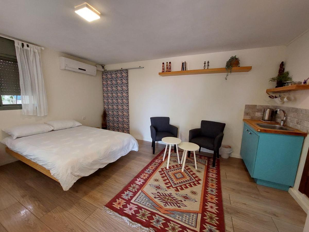 Cute Guest Room Kefar Weradim Bagian luar foto